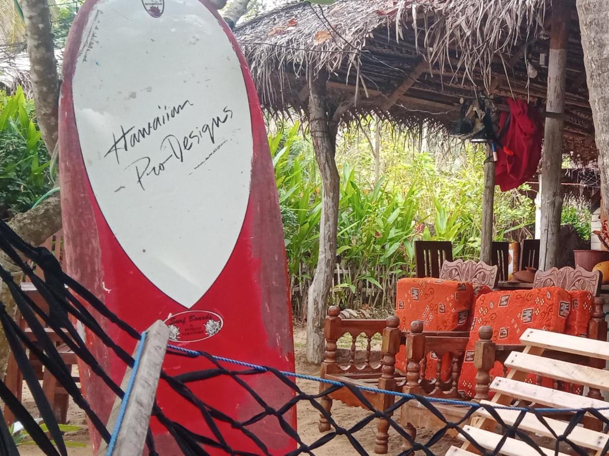 Moon River Surf Beach Cabana Bed & Breakfast Tangalle Ngoại thất bức ảnh